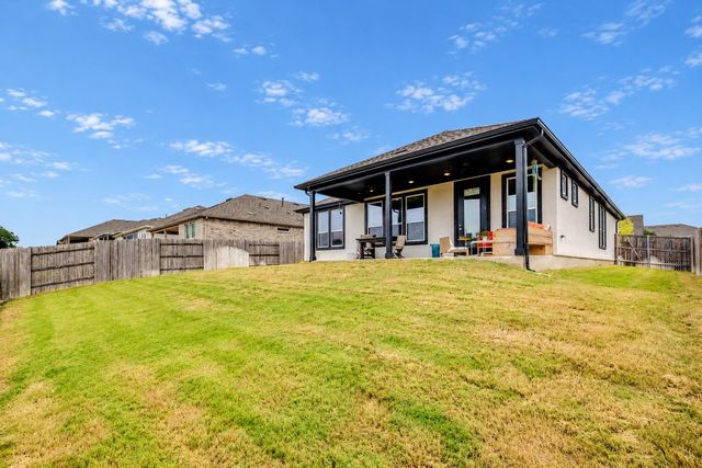 349 Barn Hill LOOP, Dripping Springs, TX 78620
