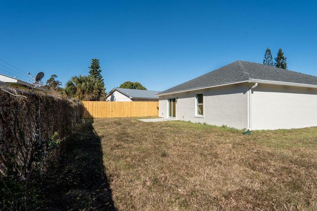 5232 SE 55th Terrace, Stuart, FL 34997