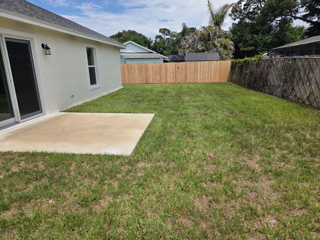 5232 SE 55th Terrace, Stuart, FL 34997