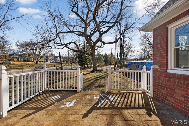 5435 Christy Avenue, St Louis, MO 63116