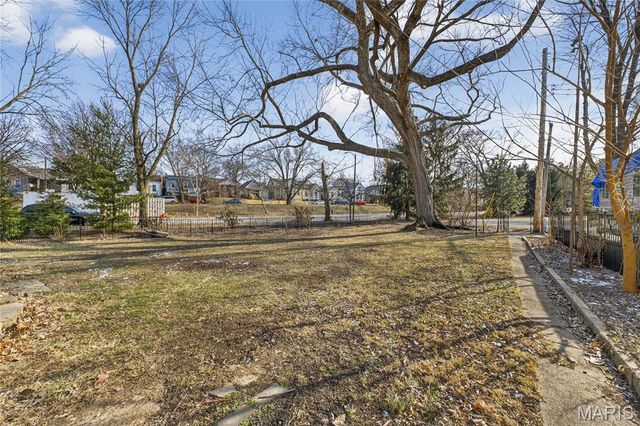 5435 Christy Avenue, St Louis, MO 63116