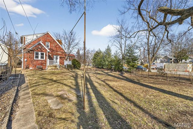 5435 Christy Avenue, St Louis, MO 63116