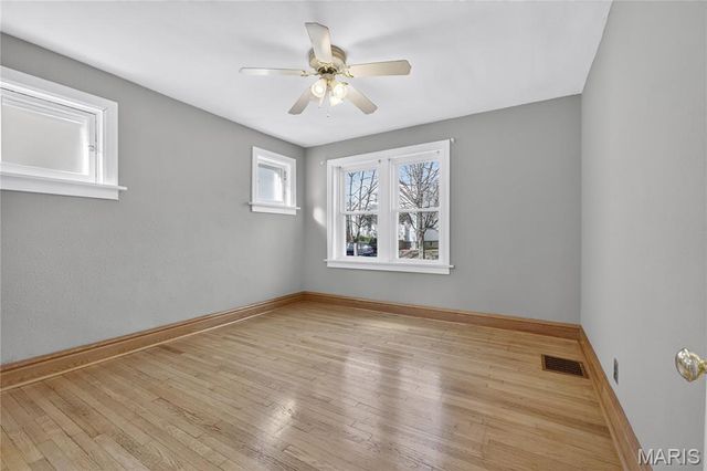 5435 Christy Avenue, St Louis, MO 63116