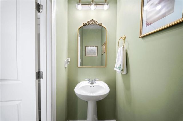 5137 Sidney Square Drive, Flowery Branch, GA 30542