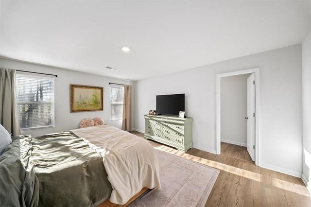 5137 Sidney Square Drive, Flowery Branch, GA 30542