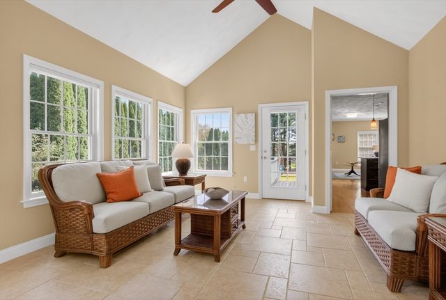 2 Bartlett Road, Westford, MA 01886