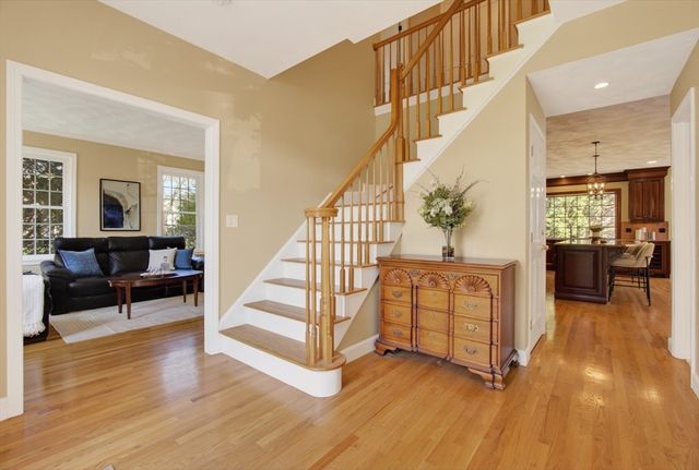 2 Bartlett Road, Westford, MA 01886