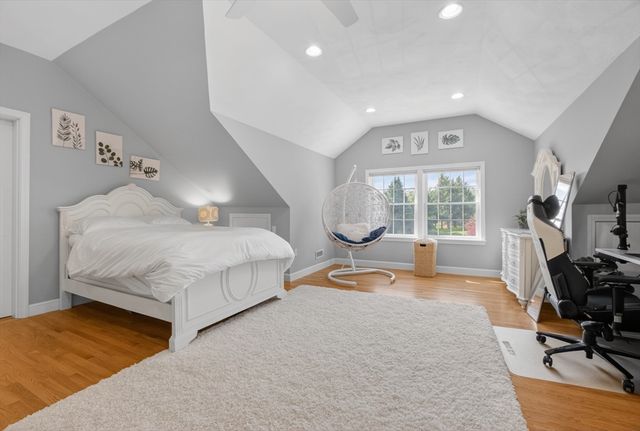 2 Bartlett Road, Westford, MA 01886