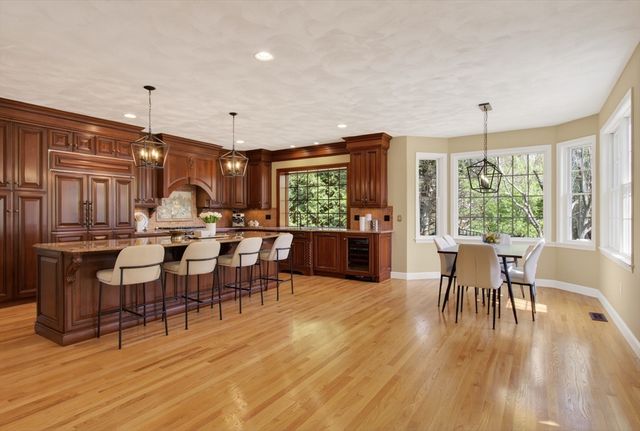 2 Bartlett Road, Westford, MA 01886