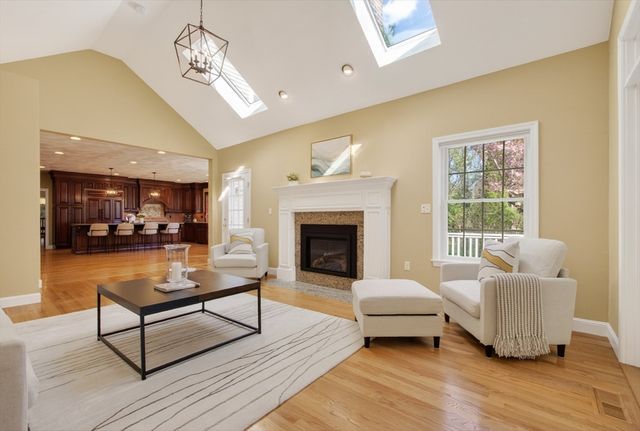 2 Bartlett Road, Westford, MA 01886