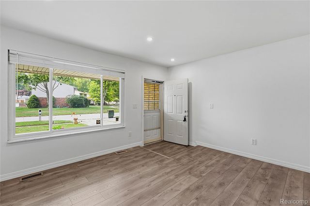 14630 Rice Drive, Sterling Heights, MI 48313