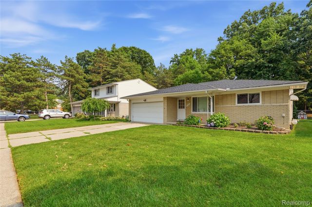 14630 Rice Drive, Sterling Heights, MI 48313