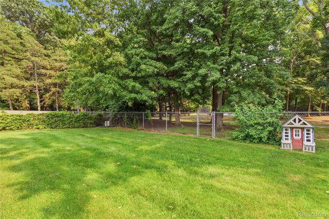 14630 Rice Drive, Sterling Heights, MI 48313