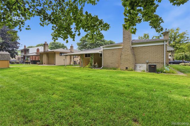 14630 Rice Drive, Sterling Heights, MI 48313