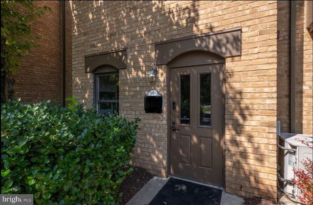 176 THOMAS JOHNSON DR, Frederick, MD 21702