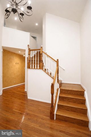 2448 LEYLAND RIDGE RD, Herndon, VA 20171