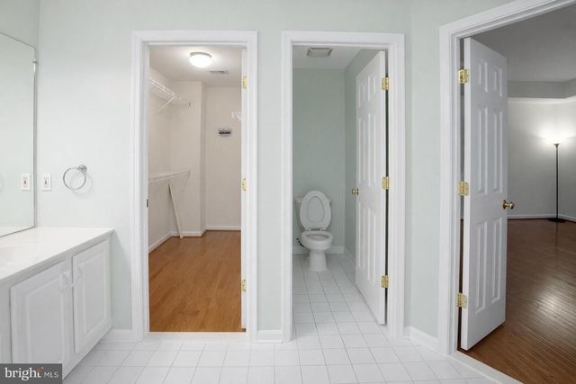 2448 LEYLAND RIDGE RD, Herndon, VA 20171