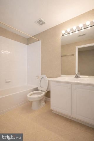 2448 LEYLAND RIDGE RD, Herndon, VA 20171