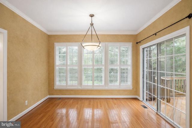 2448 LEYLAND RIDGE RD, Herndon, VA 20171