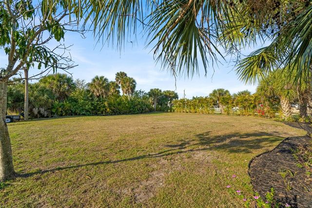 18234 AVONSDALE CIRCLE, Port Charlotte, FL 33948