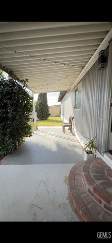 2042 Girard St 68, Delano, CA 93215