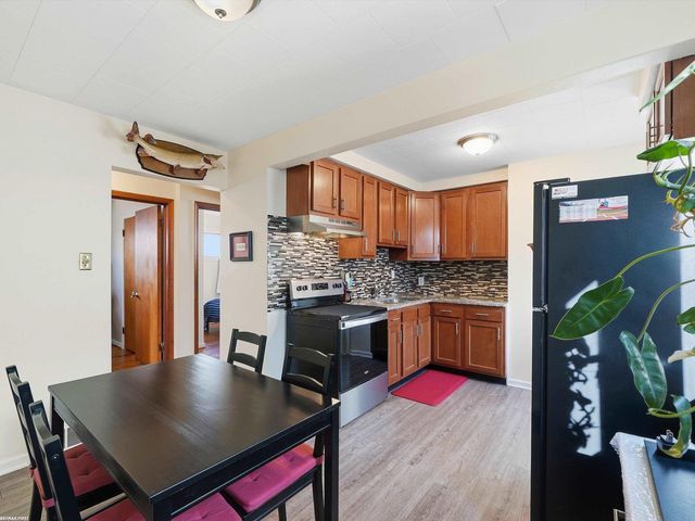22786 Saxony Avenue, Eastpointe, MI 48021