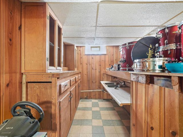 22786 Saxony Avenue, Eastpointe, MI 48021