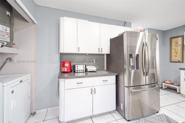 15035 NW 88th Ct, Miami Lakes, FL 33018