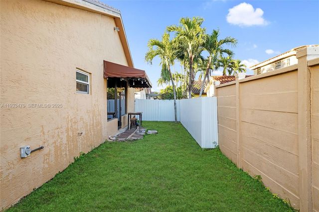 15035 NW 88th Ct, Miami Lakes, FL 33018