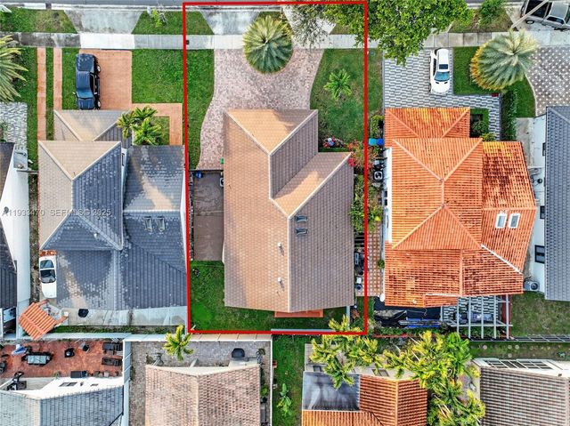 15035 NW 88th Ct, Miami Lakes, FL 33018