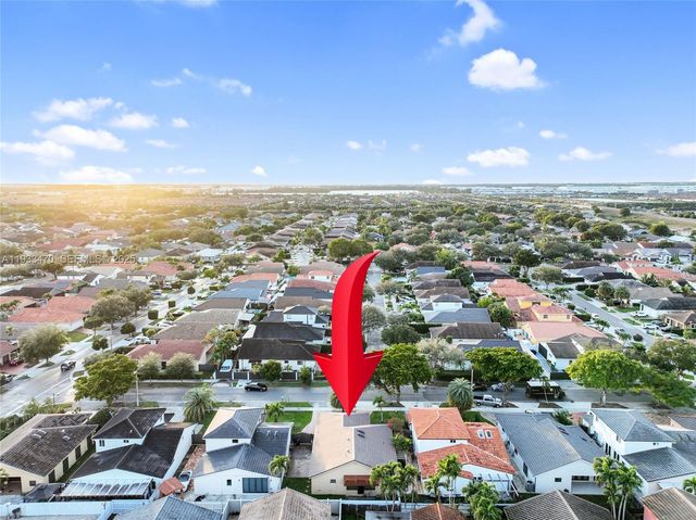 15035 NW 88th Ct, Miami Lakes, FL 33018