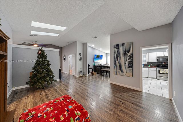 15035 NW 88th Ct, Miami Lakes, FL 33018