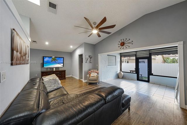 15035 NW 88th Ct, Miami Lakes, FL 33018