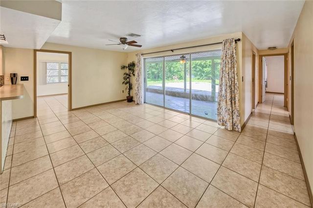 29 Caribbean RD, Naples, FL 34108