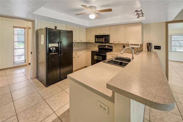 29 Caribbean RD, Naples, FL 34108