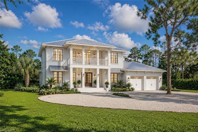 29 Caribbean RD, Naples, FL 34108