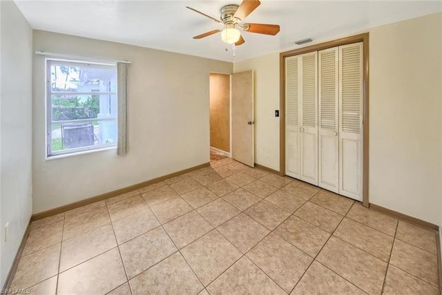 29 Caribbean RD, Naples, FL 34108