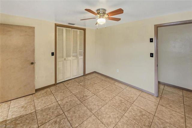 29 Caribbean RD, Naples, FL 34108