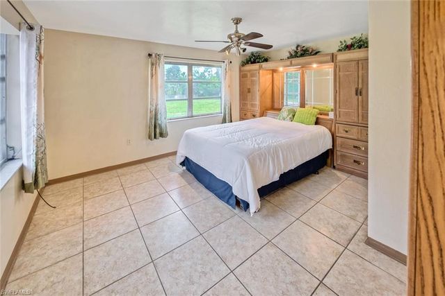 29 Caribbean RD, Naples, FL 34108