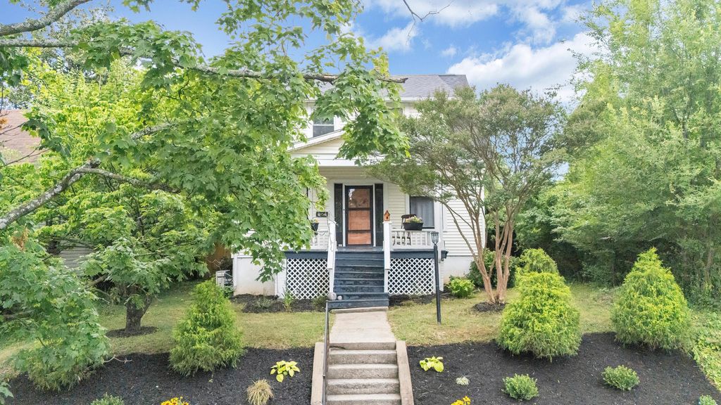 2112 Denniston AVE SW, Roanoke, VA 24015
