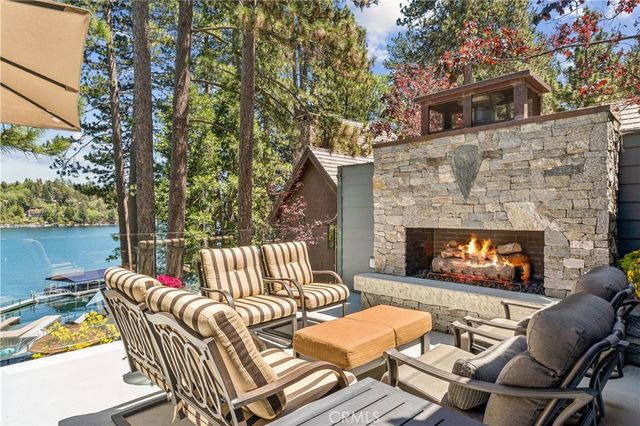 27720 Hamiltair Drive, Lake Arrowhead, CA 92352