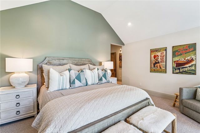 27720 Hamiltair Drive, Lake Arrowhead, CA 92352