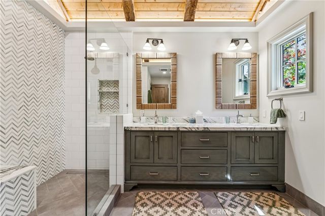 27720 Hamiltair Drive, Lake Arrowhead, CA 92352