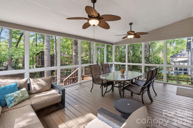 15819 Breton Brook Street, Huntersville, NC 28078