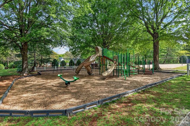 15819 Breton Brook Street, Huntersville, NC 28078