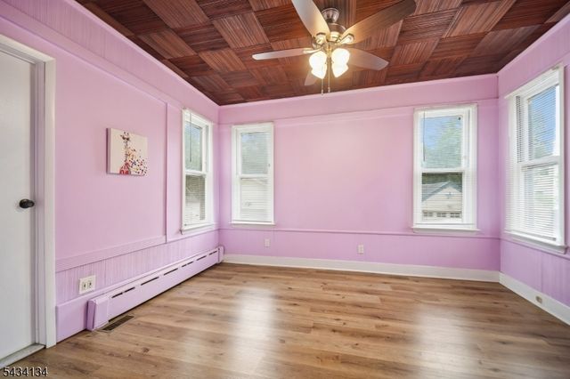 223 Keats Ave, Elizabeth City, NJ 07208
