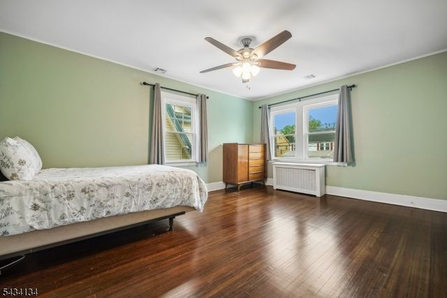 223 Keats Ave, Elizabeth City, NJ 07208