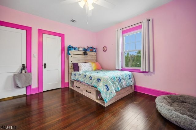 223 Keats Ave, Elizabeth City, NJ 07208
