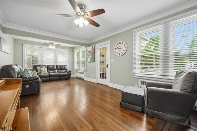 223 Keats Ave, Elizabeth City, NJ 07208