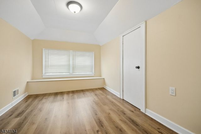 223 Keats Ave, Elizabeth City, NJ 07208